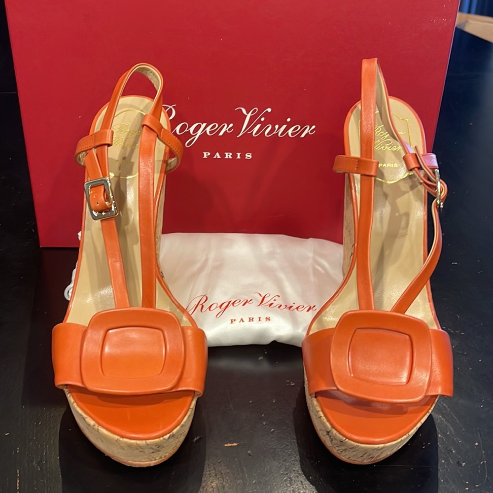 Roger Vivier coral wedges size 40 1/2